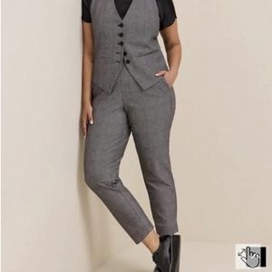 Pull-On Relaxed Taper Studio Luxe Ponte High-Rise Pant